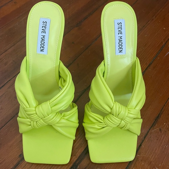 Steve Madden Ismay Heeled Sandal - Picture 5 of 6